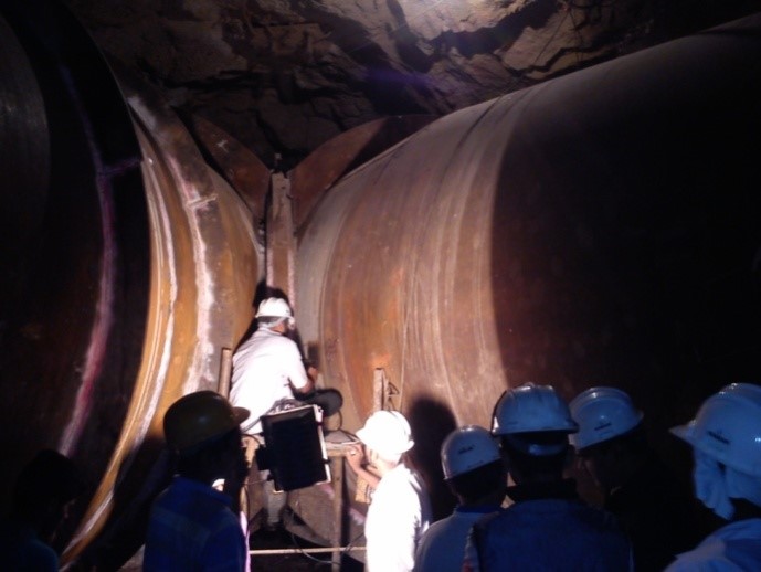                                                                               Strain Gauge Installation In-situ Strain Measurement at Teesta III
                                                                               