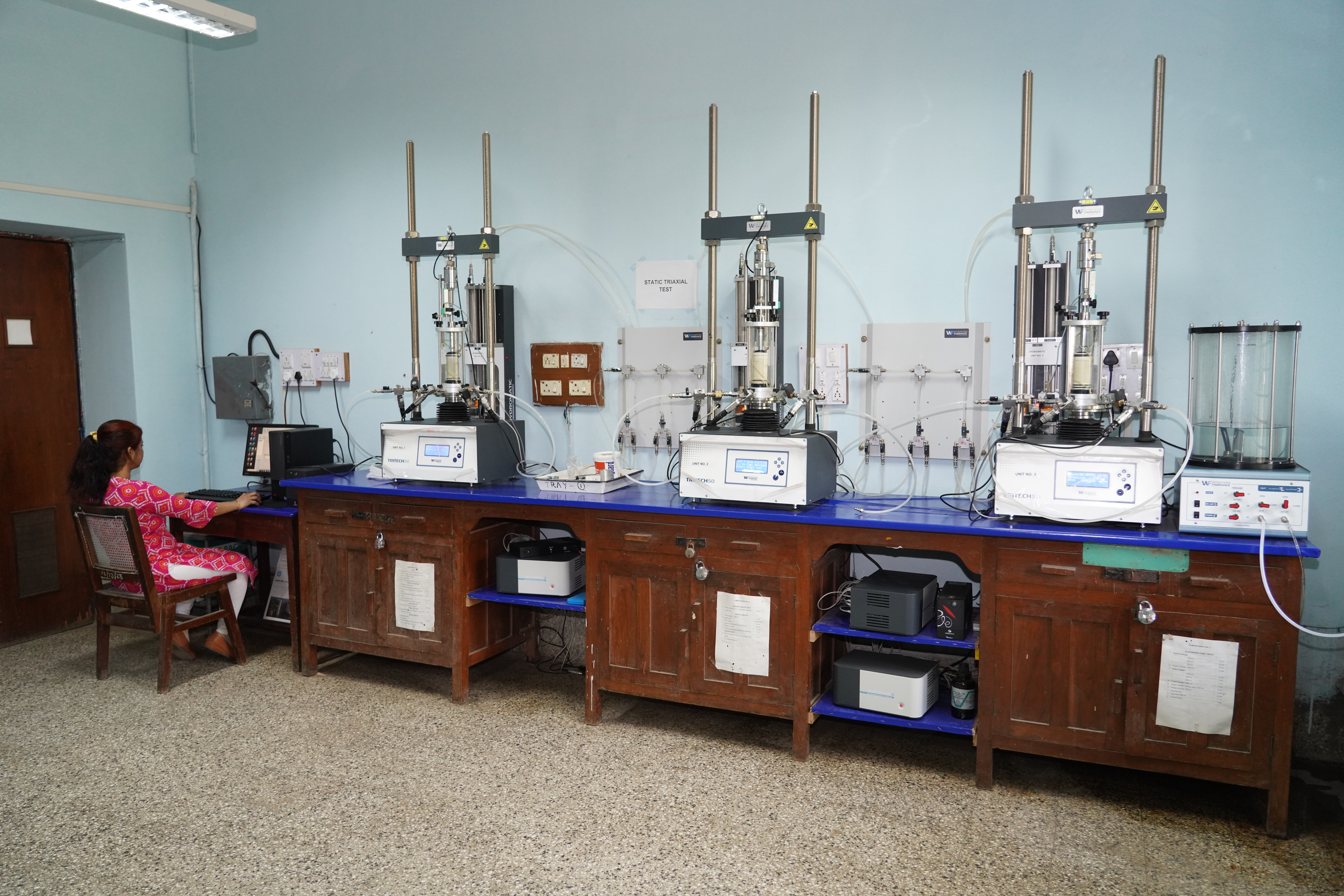                                                                               Output of software PLAXIS: Hydraulic head contours for earthen dam in steady state seepage condition
                                                                               