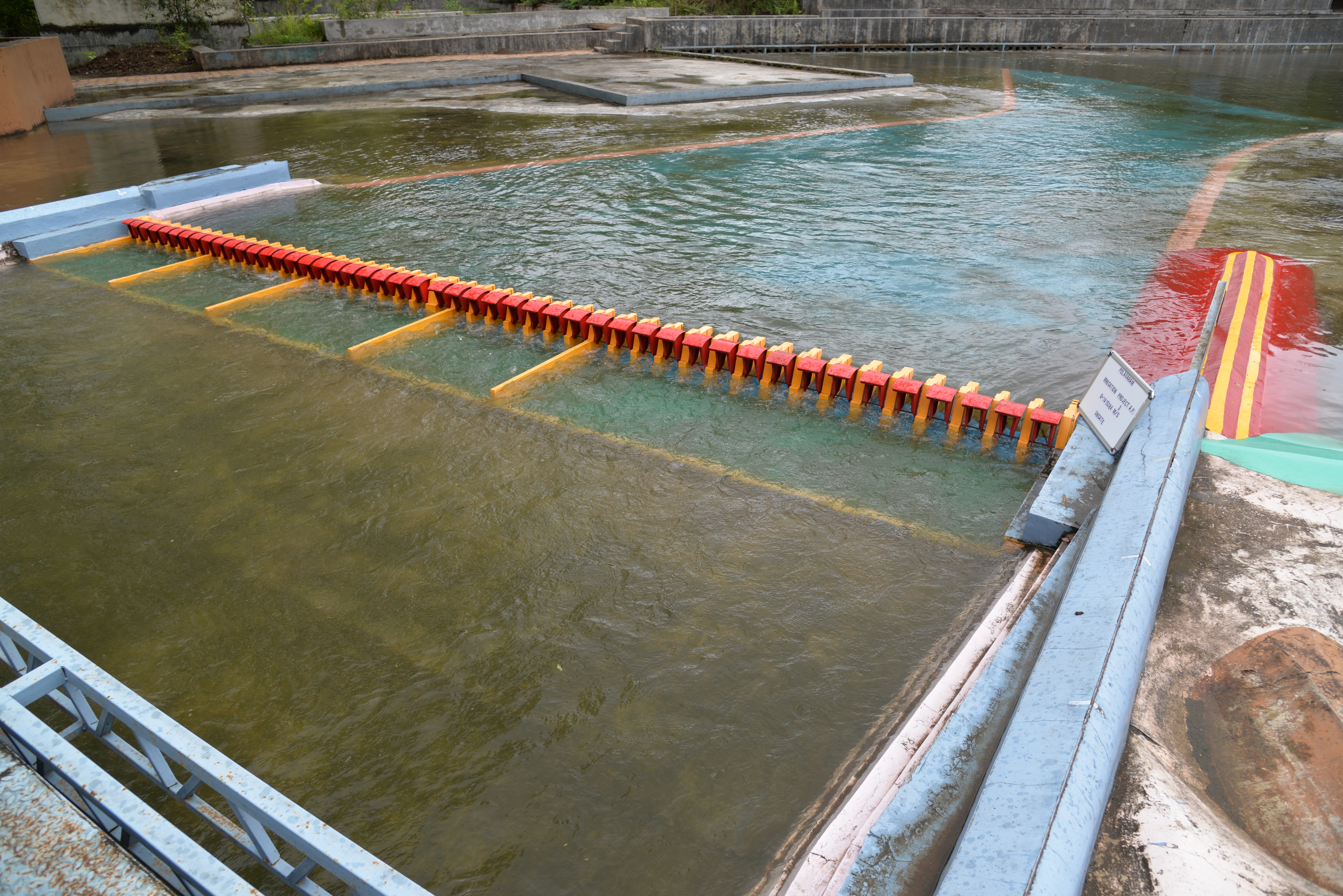                               RESERVOIR AND APPURTENANT STRUCTURES
                              